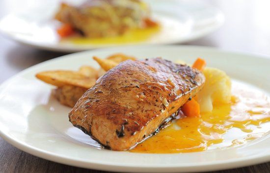 WAU Restaurant & Cafe